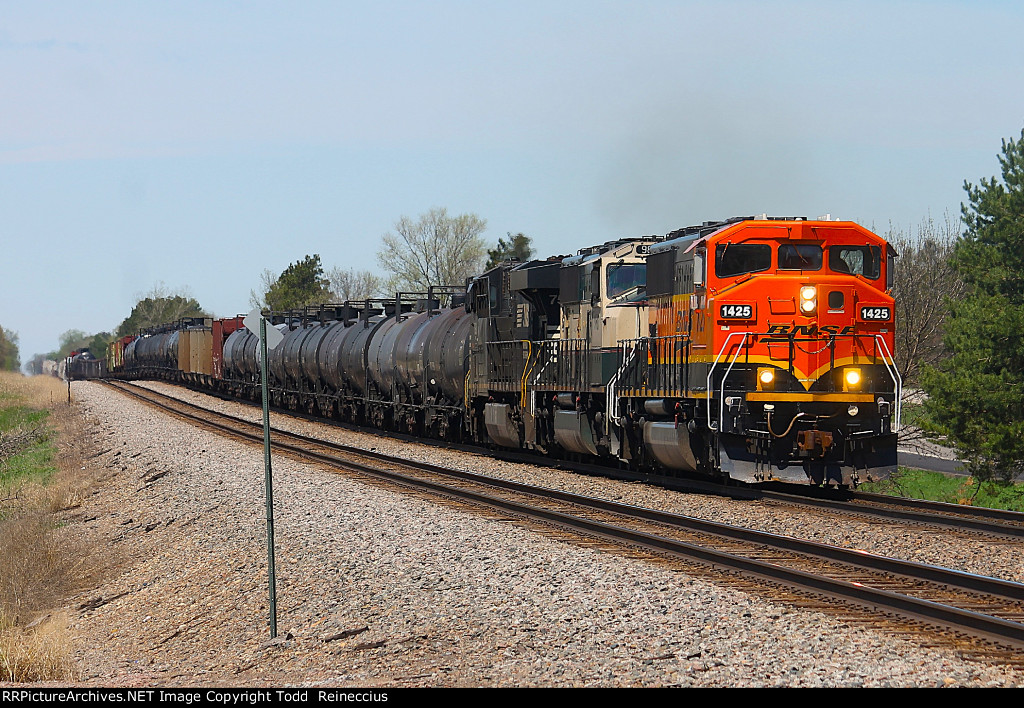 BNSF 1425